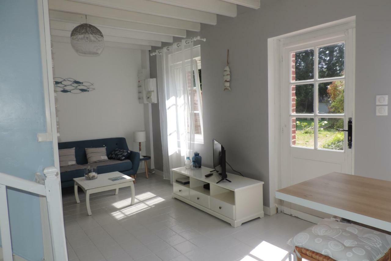 Belval Cottages Benouville  Buitenkant foto
